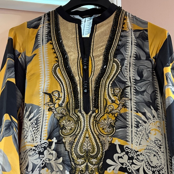 Sapphire Black and Gold Patterned Tunic suite - Picture 2 of 8